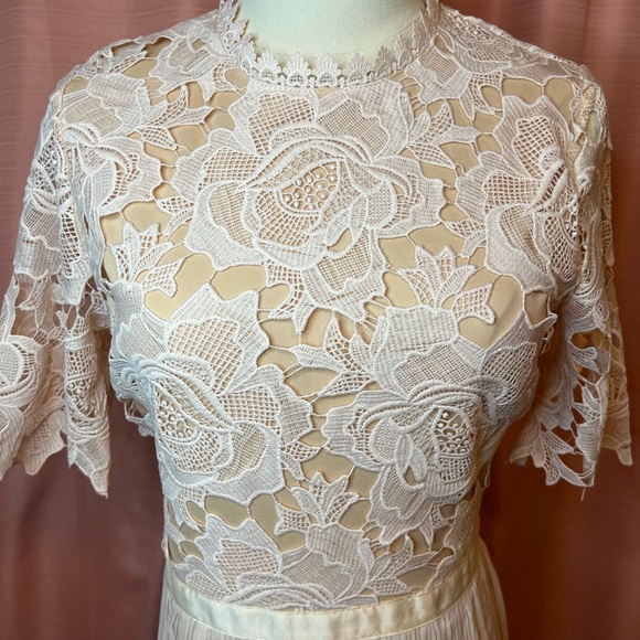Just Me lace tiered dress | S - Picture 3 of 8
